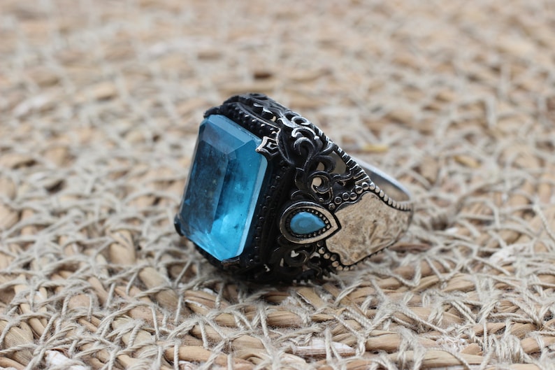 Aquamarine Silver ring-Deep Ocean