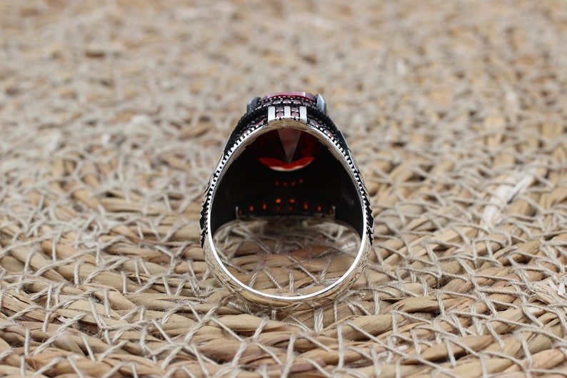 Ruby Silver ring-Predator