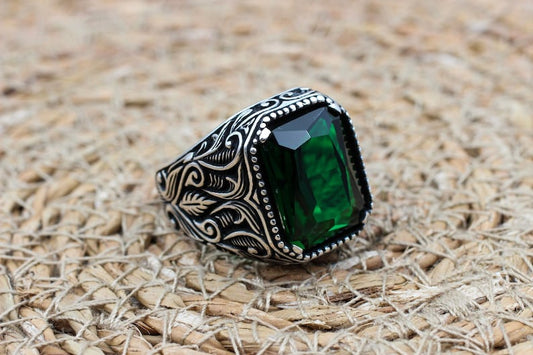 Emerald Silver ring-Green Garden