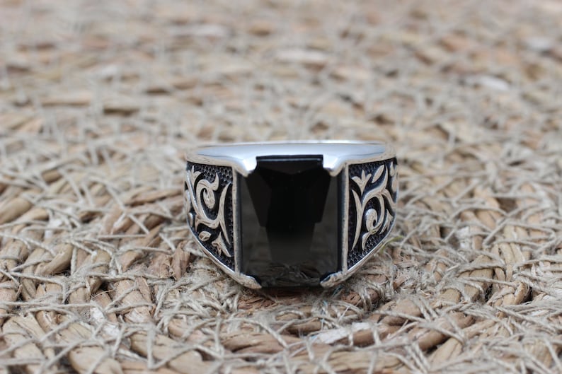 Onyx Silver ring-Minimalist