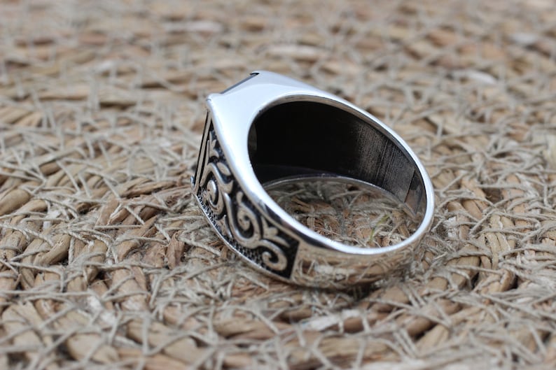 Onyx Silver ring-Minimalist