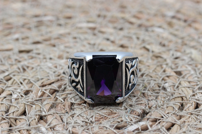 Amethyst Silver ring-Minimalist