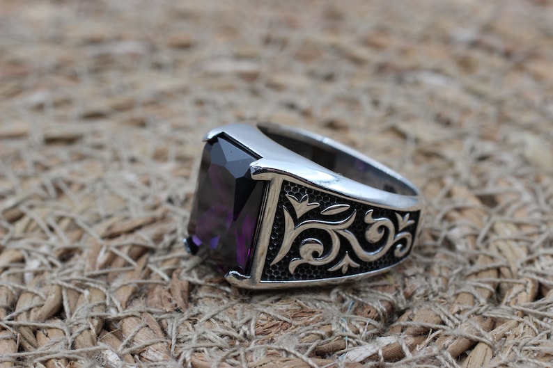 Amethyst Silver ring-Minimalist