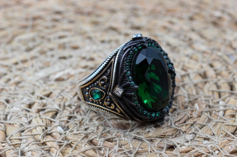 Emerald Silver ring-Istanbul Beauty