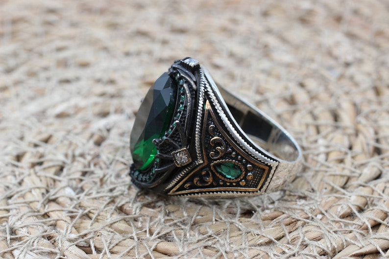 Emerald Silver ring-Istanbul Beauty