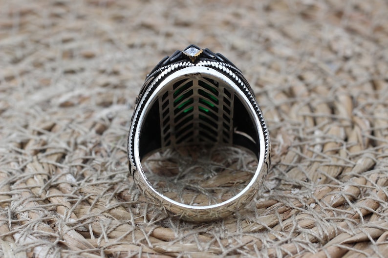 Emerald Silver ring-Istanbul Beauty