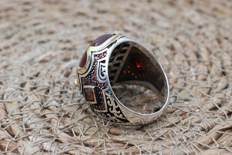 Aqeeq Silver ring for Men Kingshand