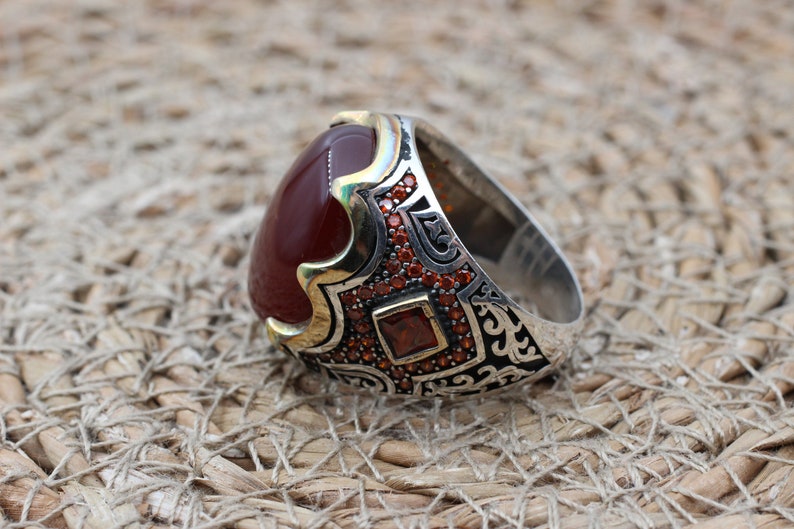 Aqeeq Silver ring for Men Kingshand