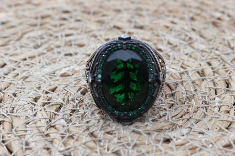 Emerald Silver ring-Istanbul Beauty