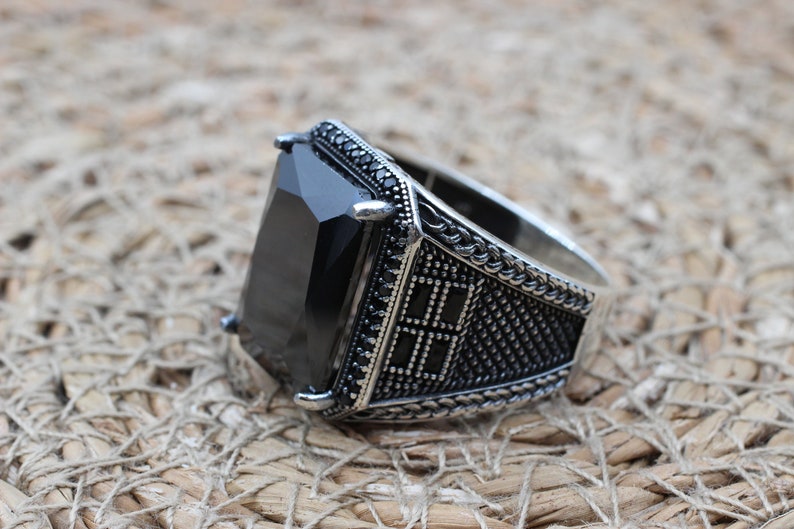 Onyx Silver ring-Men Edition