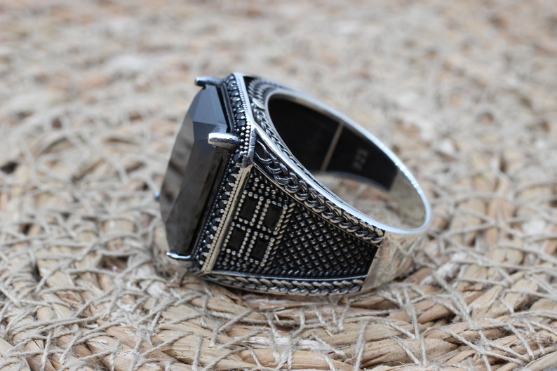 Onyx Silver ring-Men Edition