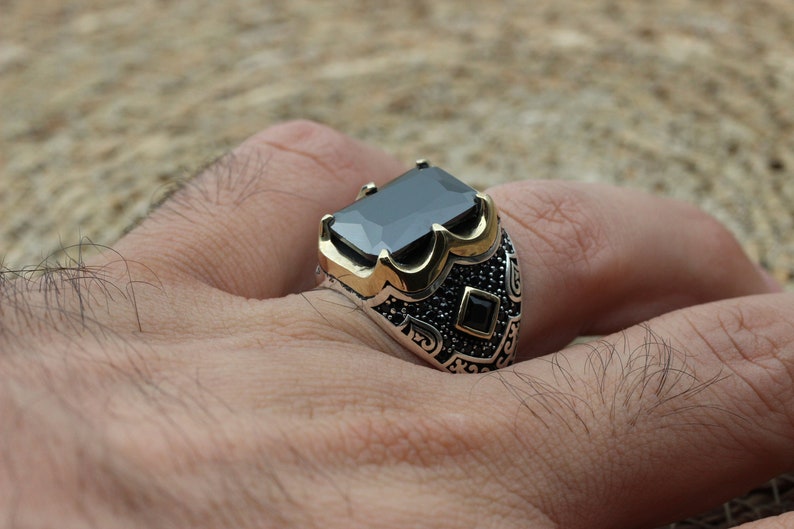 Onyx Silver ring-Golden crown