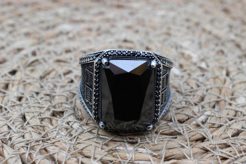 Onyx Silver ring-Men Edition