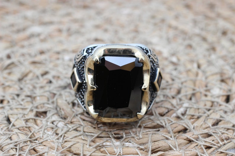 Onyx Silver ring-Golden crown