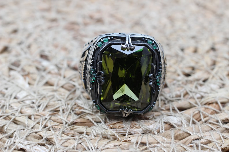 Peridot  Silver ring for Men-Seal of sultan