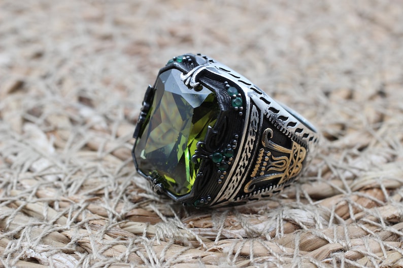 Peridot  Silver ring for Men-Seal of sultan