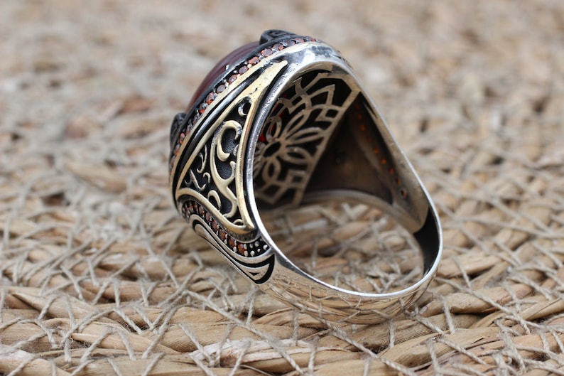 Aqeeq Silver ring for Men The great Healer