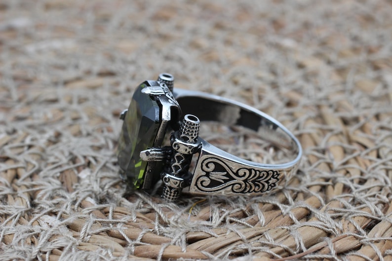 Peridot  Silver ring for Men-Ottoman