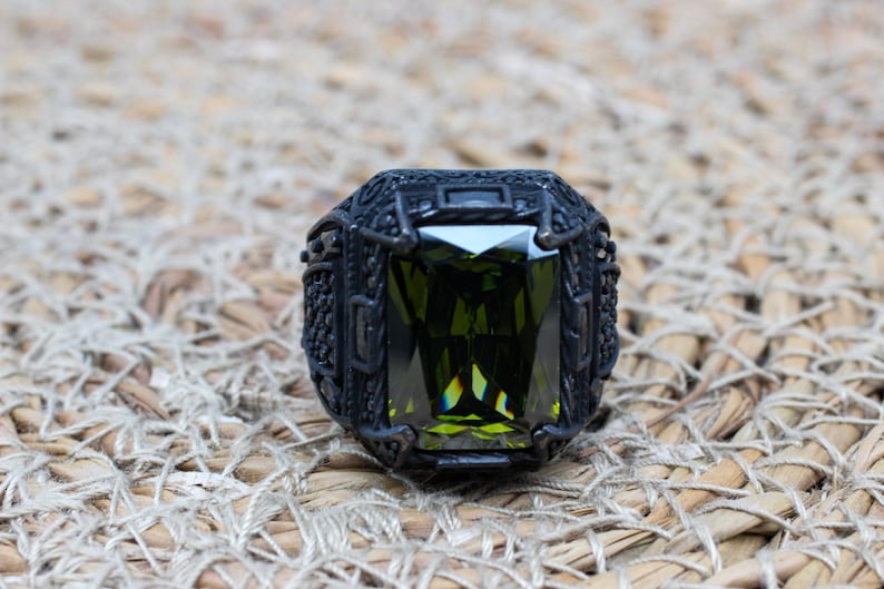 Peridot  Silver ring for Men-Healer